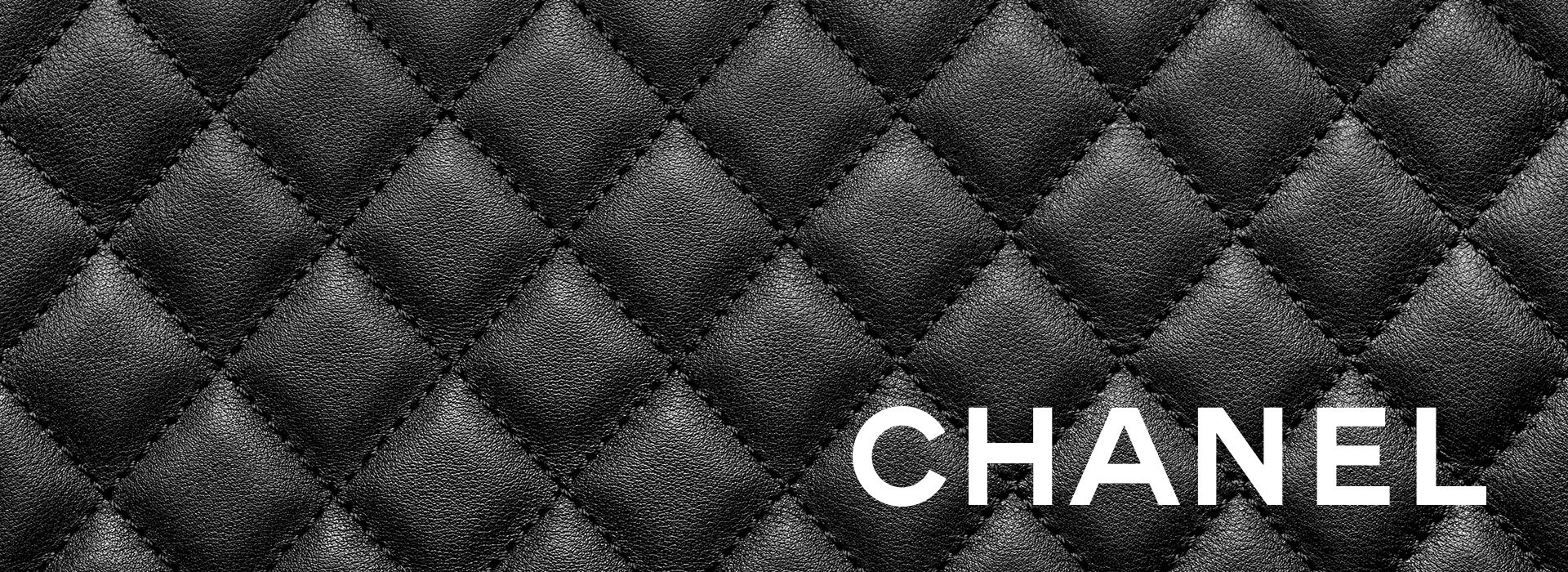 Leder-Hintergrund mit Logo von Chanel.